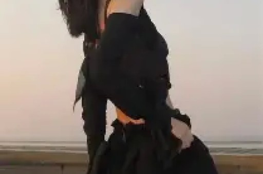 斗鱼女主播忘关摄像头私密画面流出！虚假人设彻底翻车